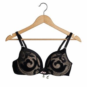 Victoria's Secret Black and Beige Lace Push-Up Bra